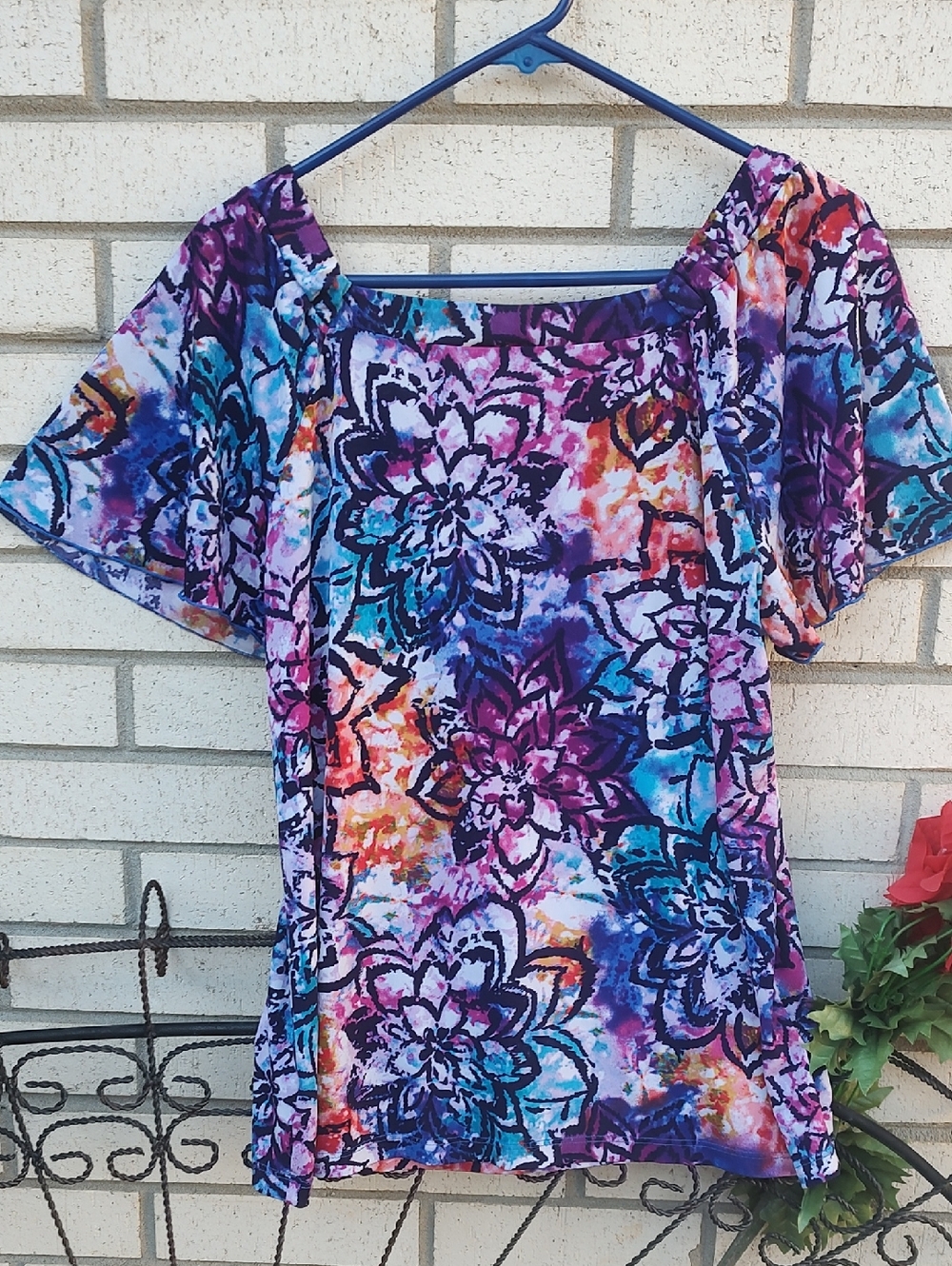 Multi-Color Top* - Picture 8 of 9